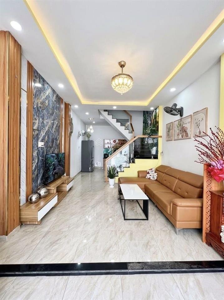 Giá quá hời  nhà 4 tầng lý chiêu hoàng  chỉ 5.1t 45m.