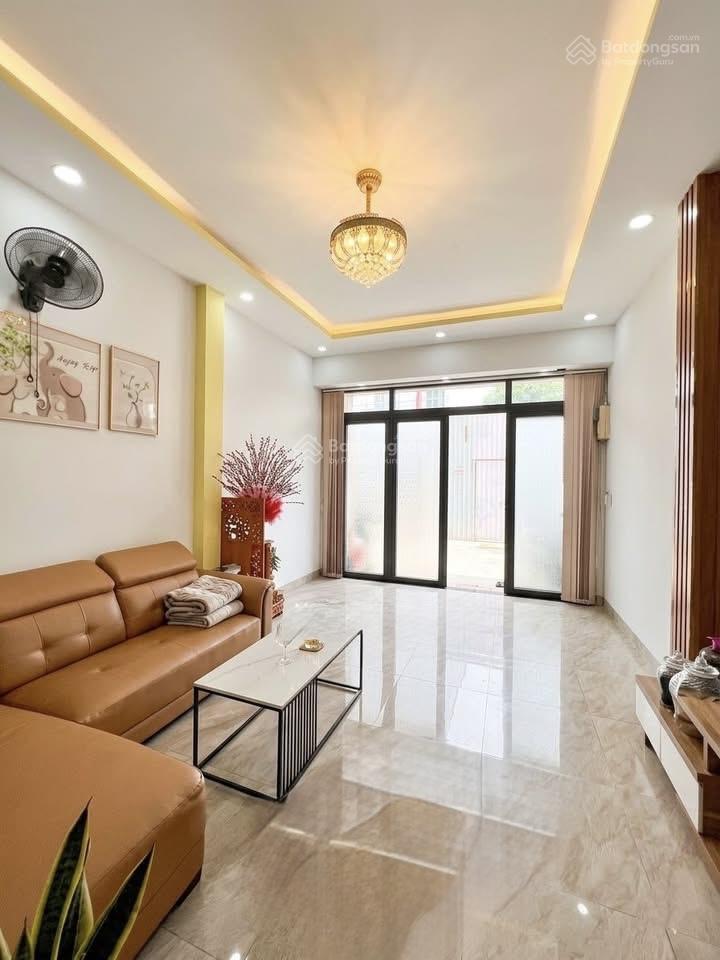 Giá quá hời  nhà 4 tầng lý chiêu hoàng  chỉ 5.1t 45m.
