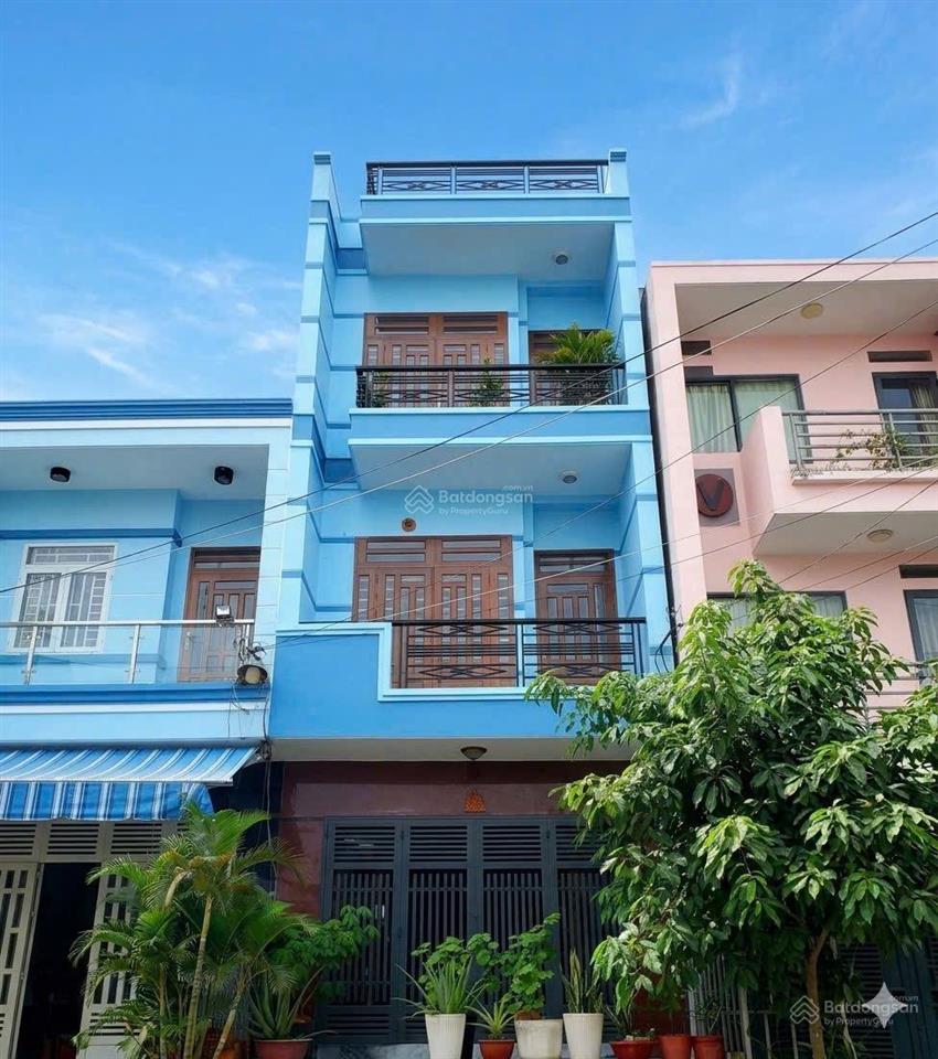 Chỉ 6,4 tỷ nhà 2 mt hẻm nb (4x20m) 3 tầng  kdc lý chiêu hoàng  giáp quận 6