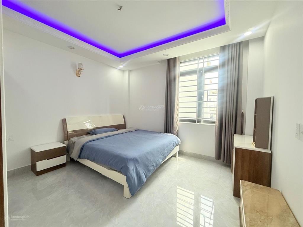 4 tầng nhà đẹp  dt 65m chỉ 5.8 tỷ  kdc lý chiêu hoàng  giáp quận 6