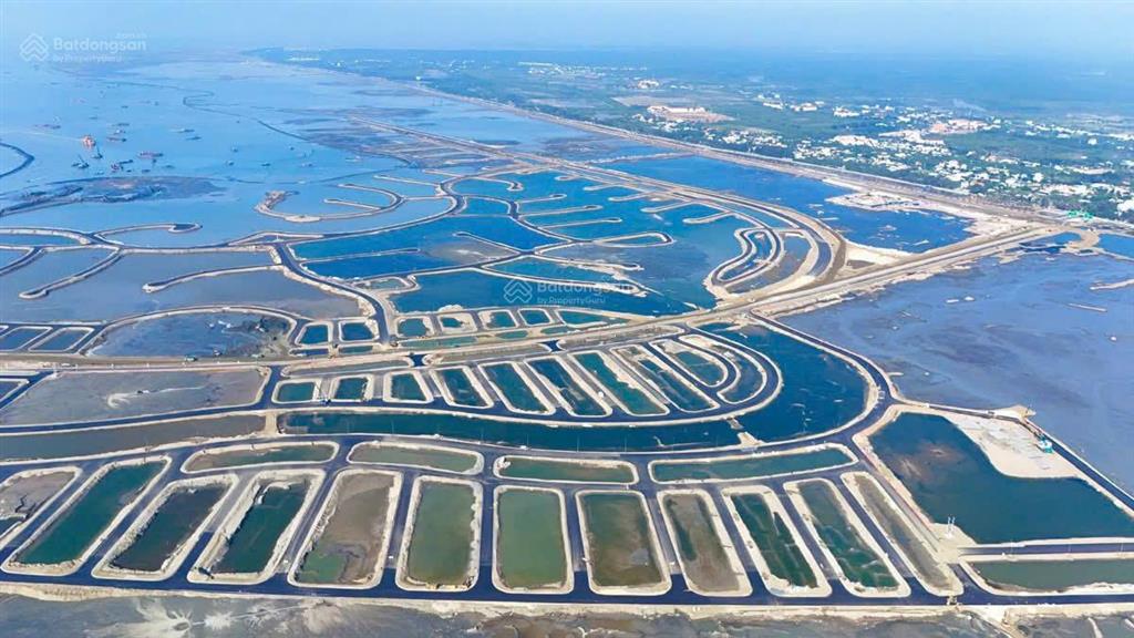 Quỹ căn đẹp nhất cosmo bay, vin cần giờ  có sẵn cam kết thuê 5 năm  2 mặt phố