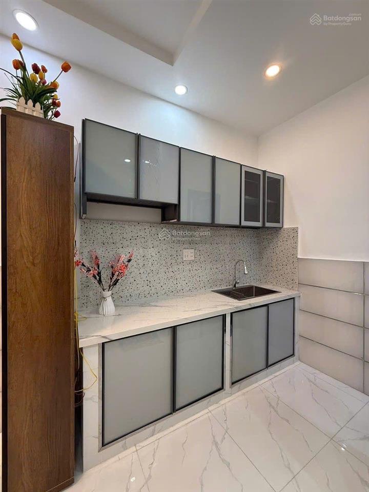 Hưng phú còn xót 1 căn ngan 4 x 7 3 tầng sổ riêng sẵn mà chỉ 3ty980