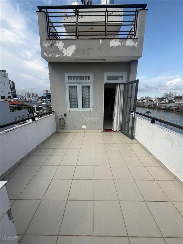 Nhà hẻm xe tải thông đường hưng phú