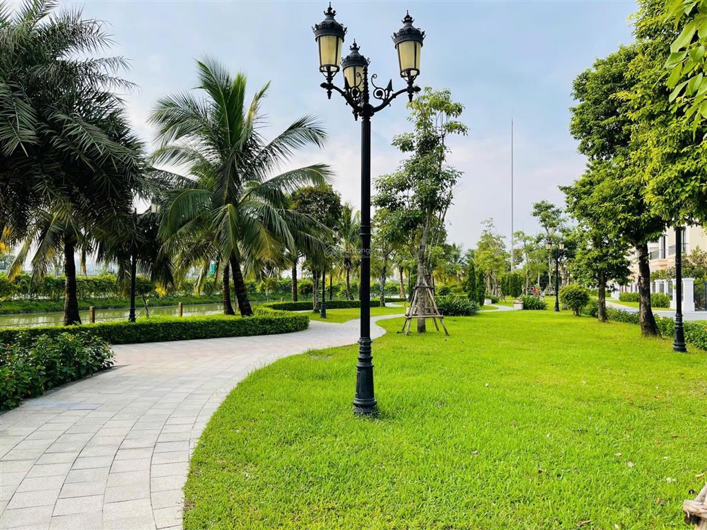 Rẻ hơn giá gốc 3 tỷ  1 căn song lập 126m2 view sông, view công viên  giá 12,9 tỷ (102tr/m2)