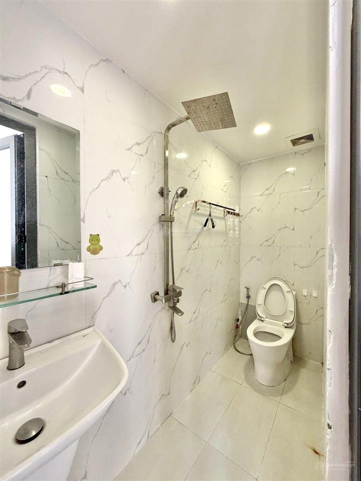 Bùi đình túy, bình thạnh  5 tầng lô góc 2 mặt thoáng chỉ nhỉnh 7 tỷ