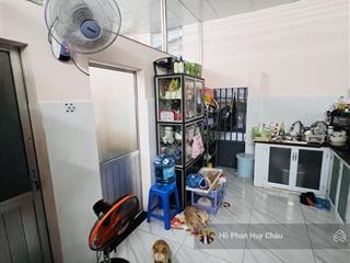 Xe hơi đỗ cửa  huỳnh tấn phát  q7  114m2  7 tỷ
