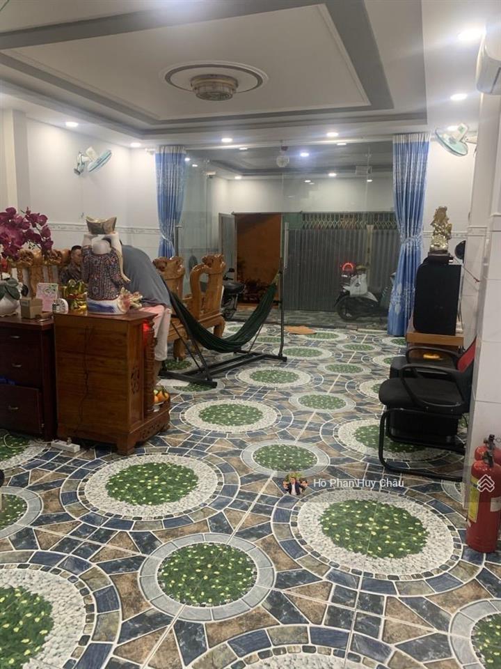 Bán nhà 5.8x18m hẻm 8m  chỉ 7 tỷ