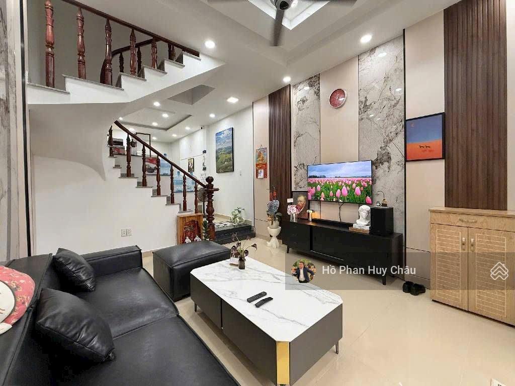 Lâu lâu mới có 1 căn hẻm xe hơi quận 7 chỉ 6 tỷ 45