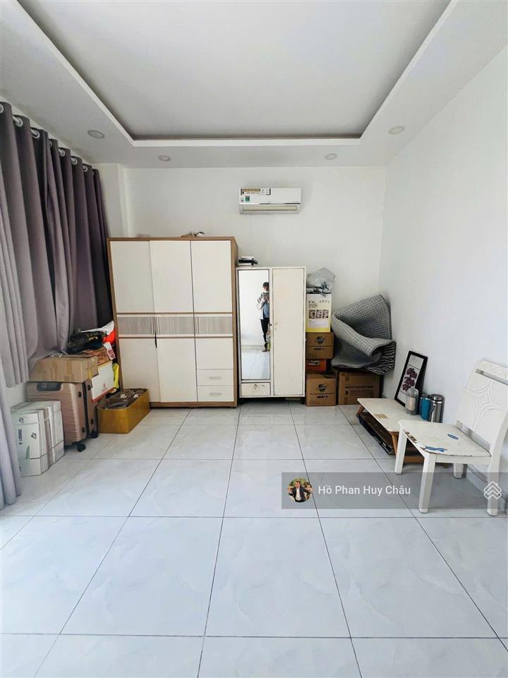 Nhà đẹp quận 7  3 tầng đúc  ngang gần 6m hiếmchỉ 5 tỷ 999