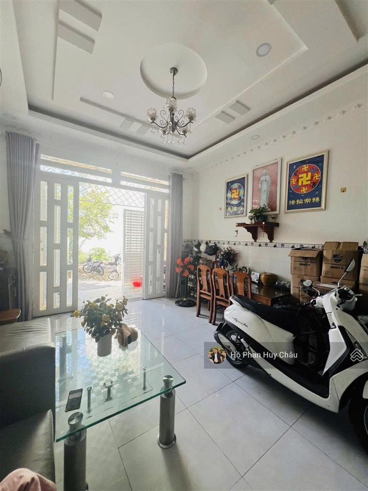 Nhà đẹp quận 7  3 tầng đúc  ngang gần 6m hiếmchỉ 5 tỷ 999