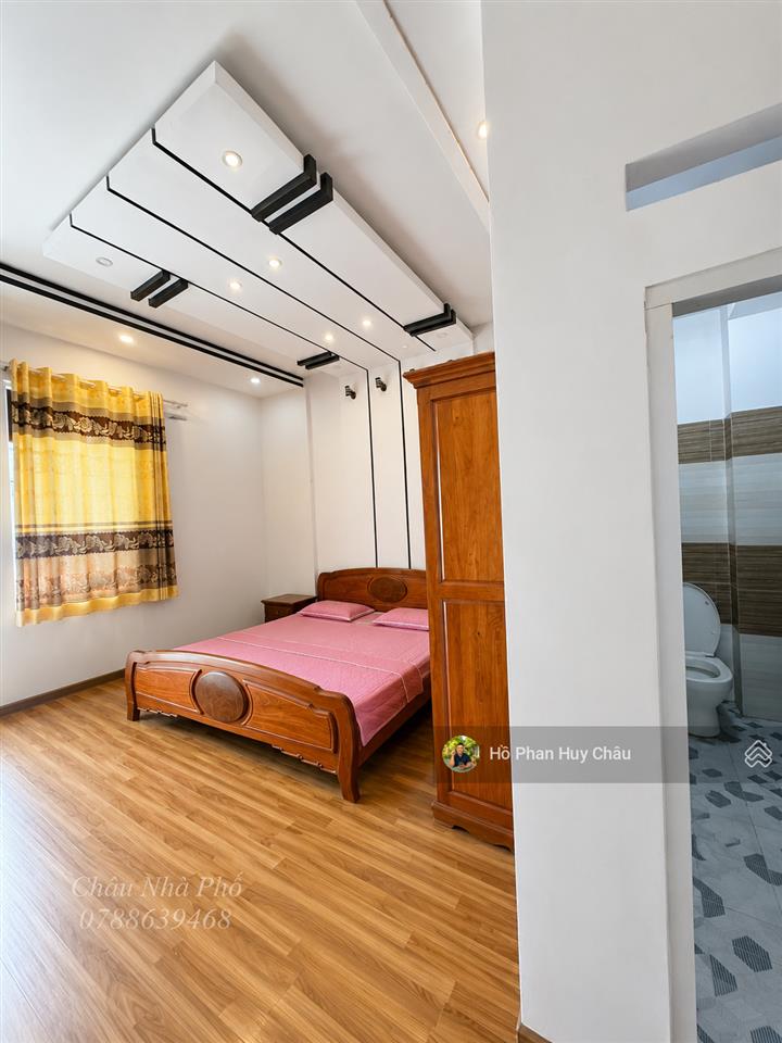 Chỉ 7 tỷ 580 hiếm như ks 5 sao  4,5x22m  4 tầng hẻm 8m