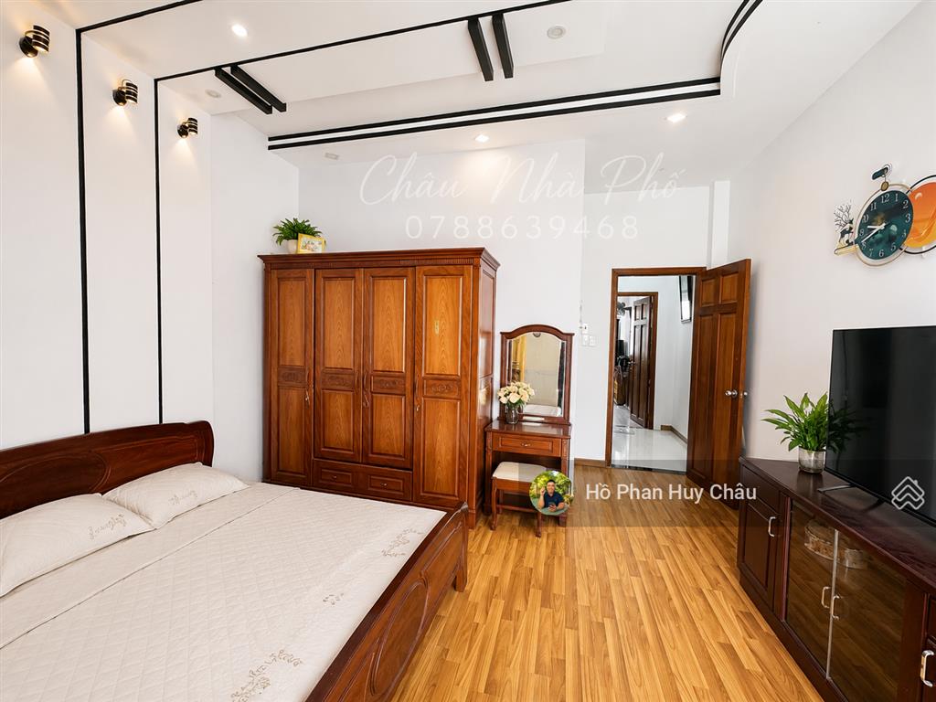 Chỉ 7 tỷ 580 hiếm như ks 5 sao  4,5x22m  4 tầng hẻm 8m