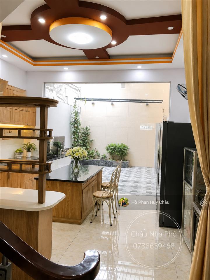 Chỉ 7 tỷ 580 hiếm như ks 5 sao  4,5x22m  4 tầng hẻm 8m