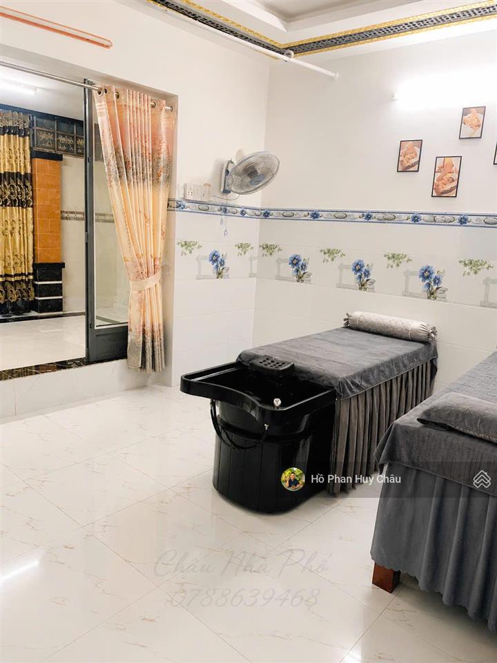 Chỉ hơn 5 tỷ 1 xíu là có nhà ngang to. huỳnh tấn phát  xe hơi tới nhà