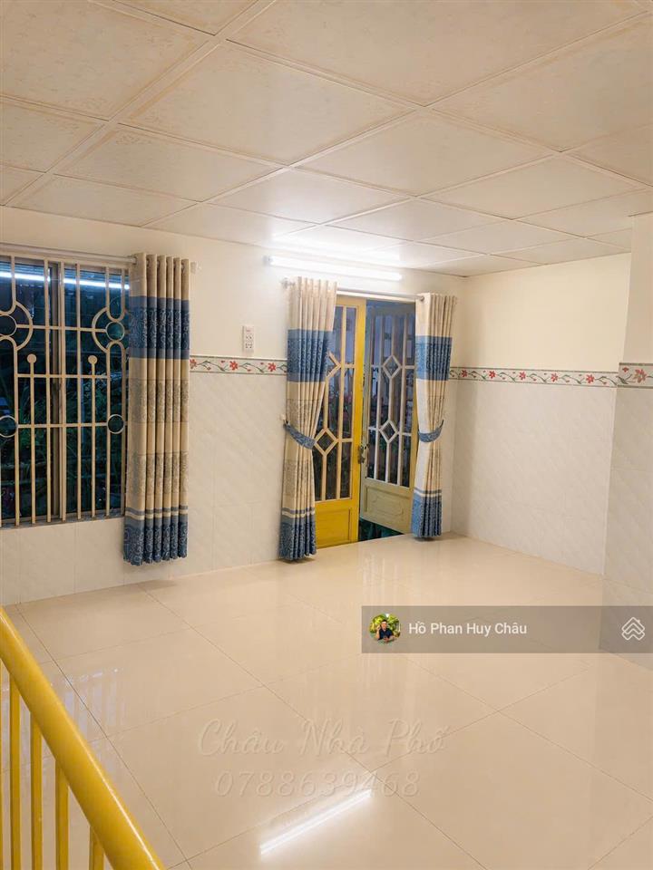 Chỉ hơn 5 tỷ 1 xíu là có nhà ngang to. huỳnh tấn phát  xe hơi tới nhà