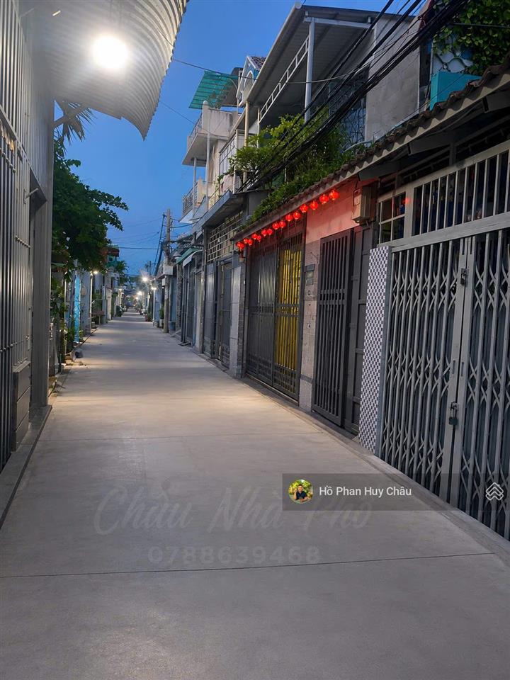 Chỉ hơn 5 tỷ 1 xíu là có nhà ngang to. huỳnh tấn phát  xe hơi tới nhà