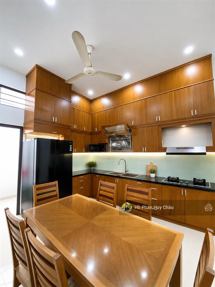 Bán nhà lâm văn bền quận 7 2 mặt tiền trước sau xe vf3 đậu cửa giá 9,5 tỷ