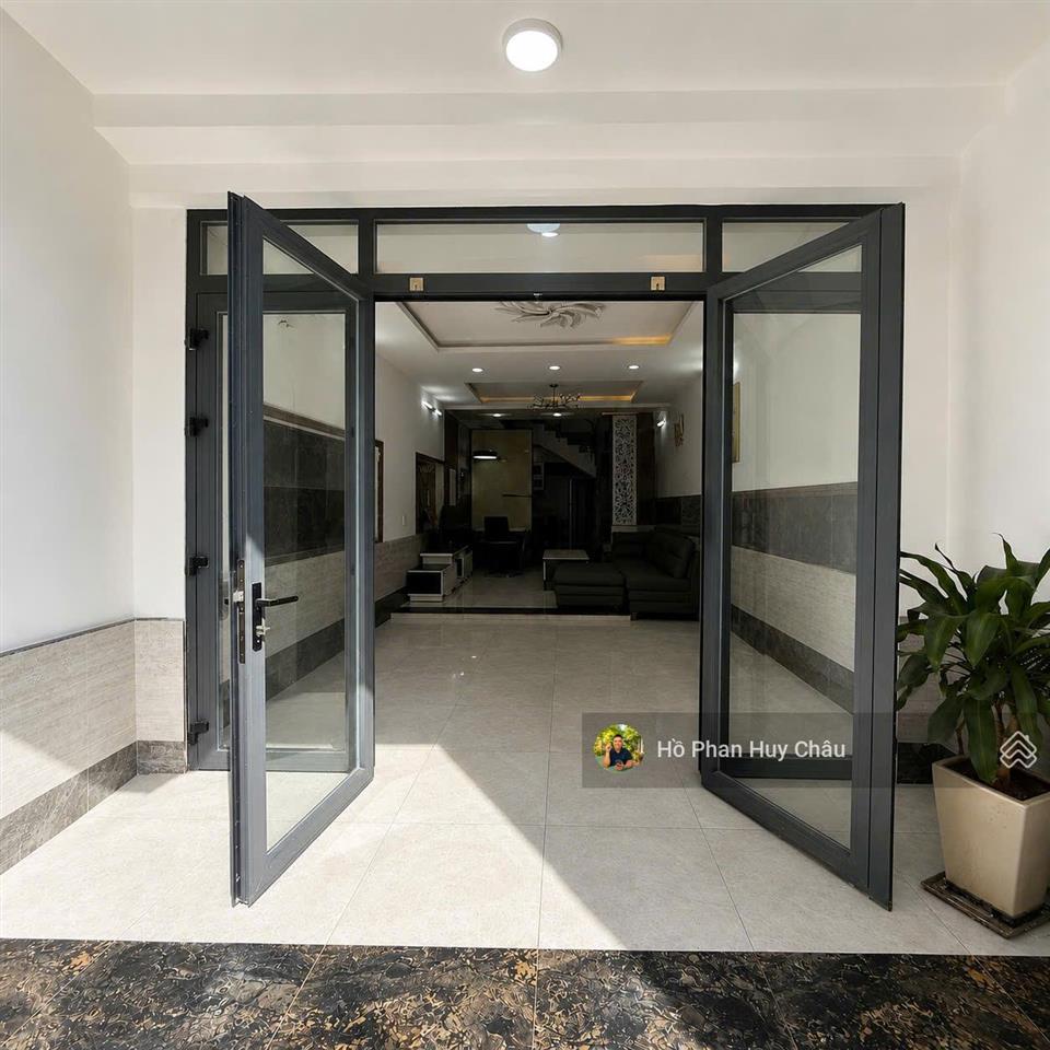 Lâu lâu có 1 căn 10 triệu cho thuê  3 tầng  hẻm xe hơi