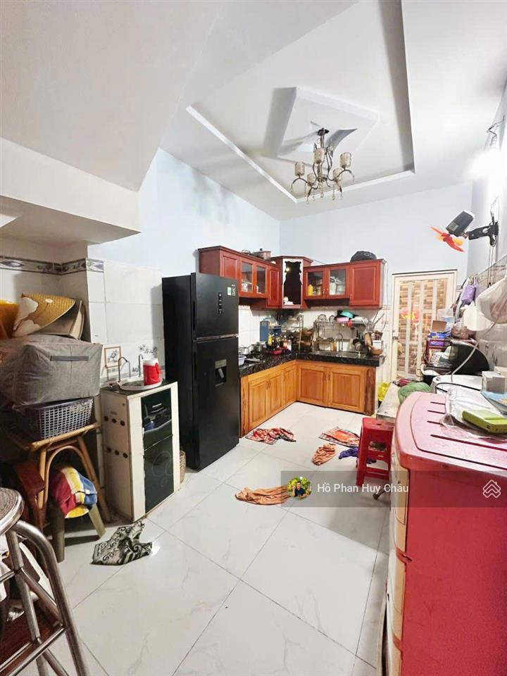 5.38 tỷ nhỏ siêu rẻ 6mx17m  4 tầng