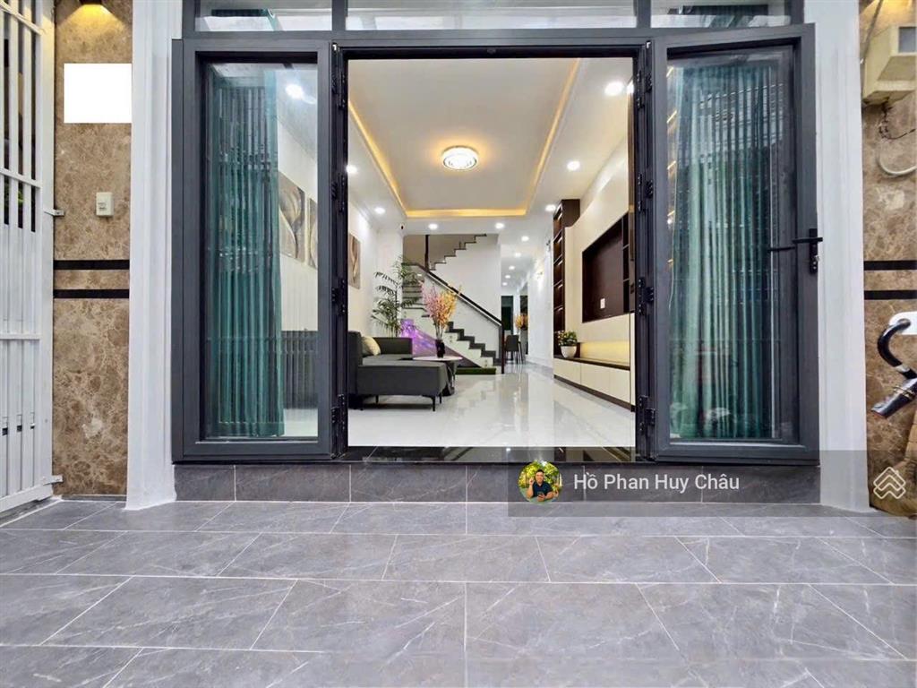 Chỉ 7 tỷ 2  có ngay nhà đẹp quận 7