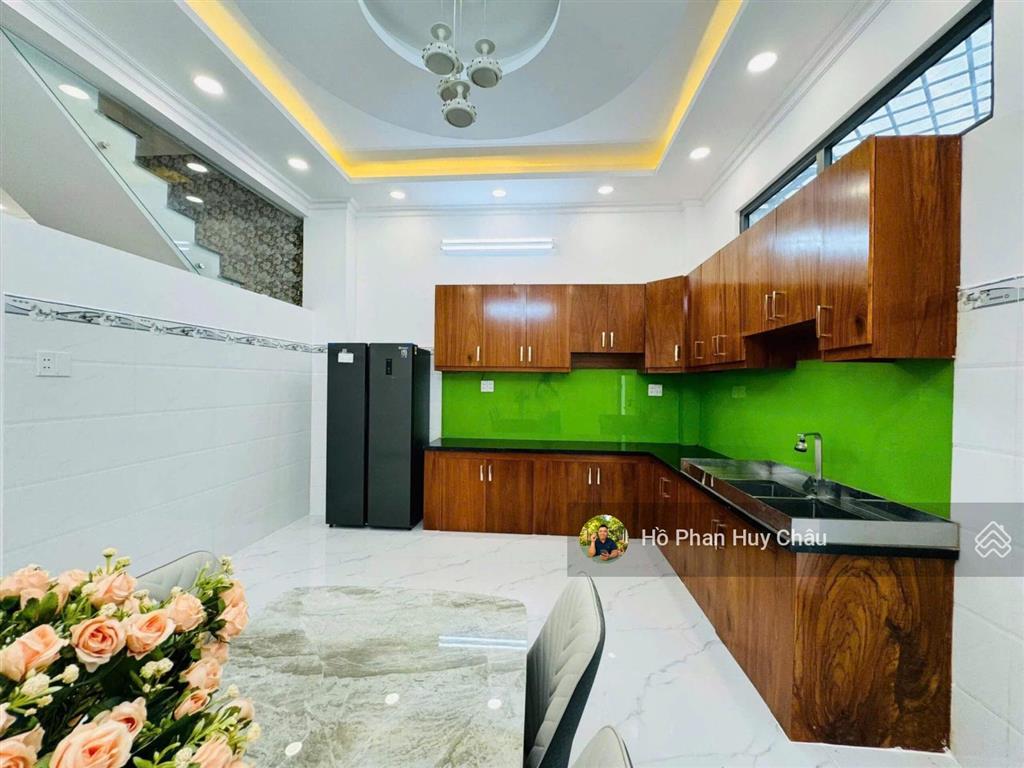 Cho thuê 15 triệu ngay công viên kdc cao cấp