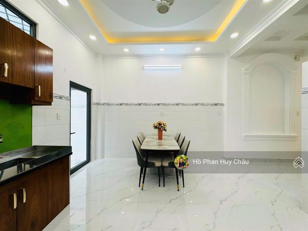 Cho thuê 15 triệu ngay công viên kdc cao cấp