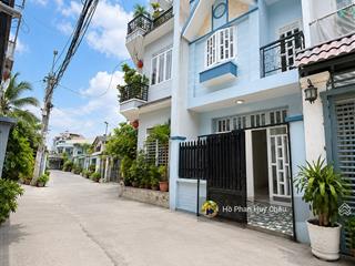 8 triệu nhà nguyên căn hẻm xe hơi