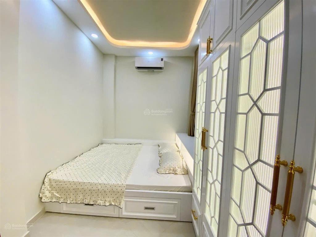 Bán nhà quận 7  xe hơi tới gần nhà  giáp phú mỹ hưng  6 tỷ 990