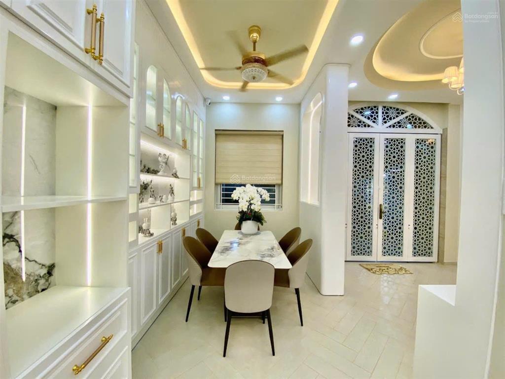 Bán nhà quận 7  xe hơi tới gần nhà  giáp phú mỹ hưng  6 tỷ 990