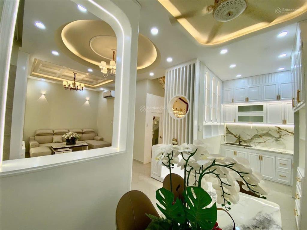 Bán nhà quận 7  xe hơi tới gần nhà  giáp phú mỹ hưng  6 tỷ 990