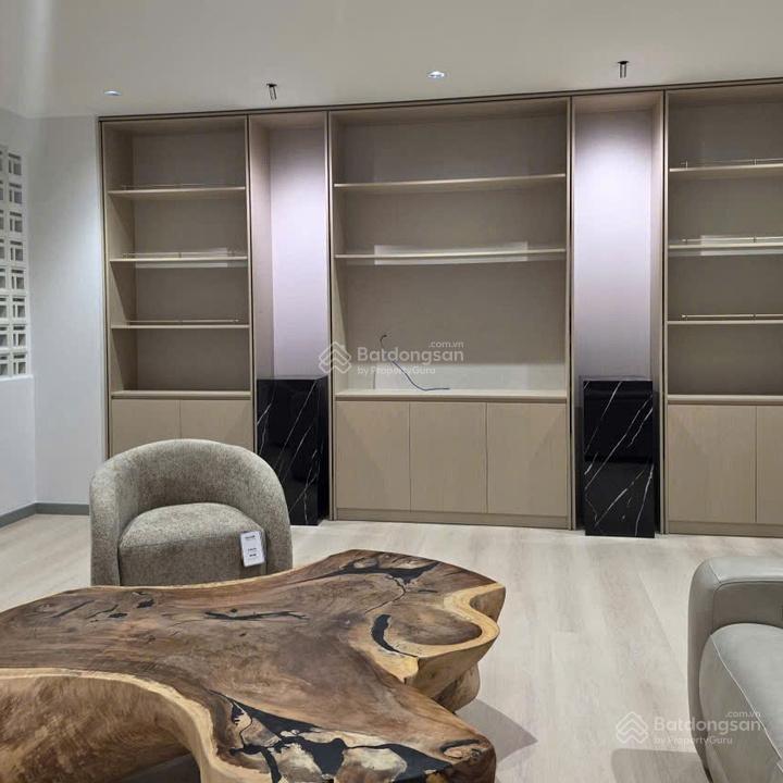 Cho thuê căn hộ sân vườn góc view sông 368m² tại eratown quận 7 368m²