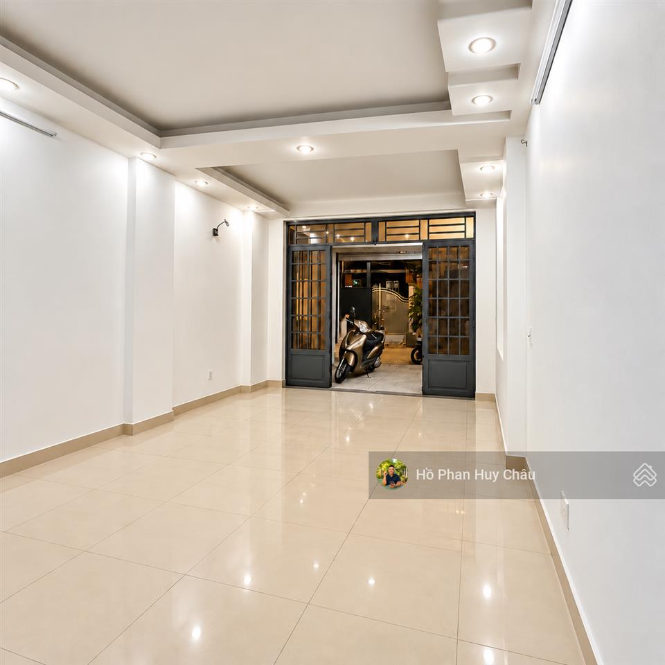 6 tỷ 950 sở hữu nhà 2 mặt hẻm xe hơi quận 7 5pn sổ hồng hoàn công