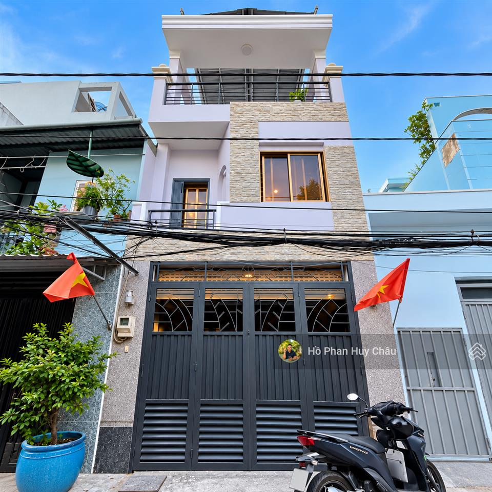 6 tỷ 950 sở hữu nhà 2 mặt hẻm xe hơi quận 7 5pn sổ hồng hoàn công