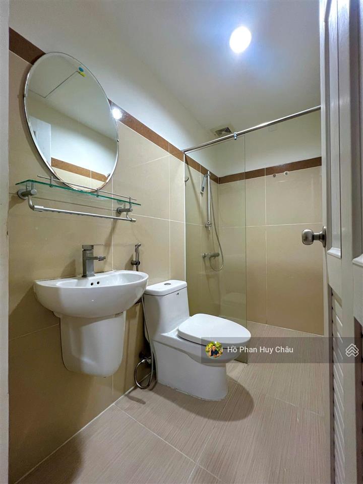 Sổ hồng riêng .3 tỷ 2. 68m2 .2pn 2 wc