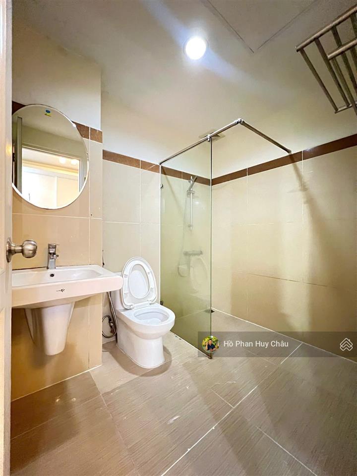 Sổ hồng riêng .3 tỷ 2. 68m2 .2pn 2 wc