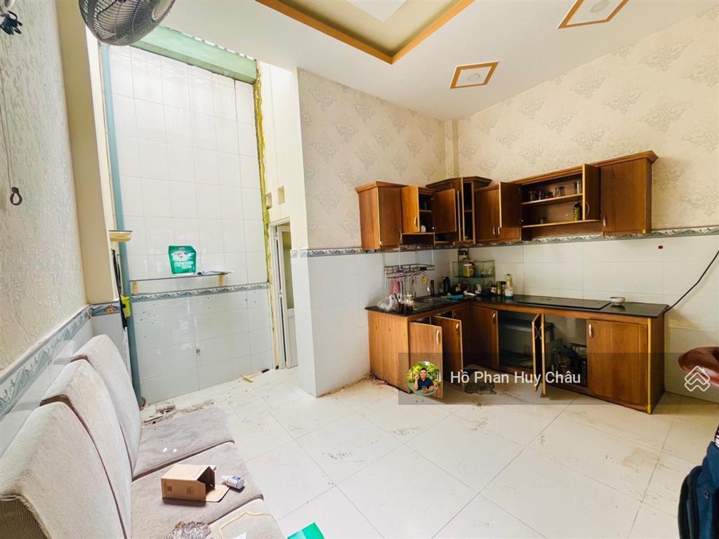 Giá tốt 5 tỷ 9  4x16 3 tầng hẻm oto