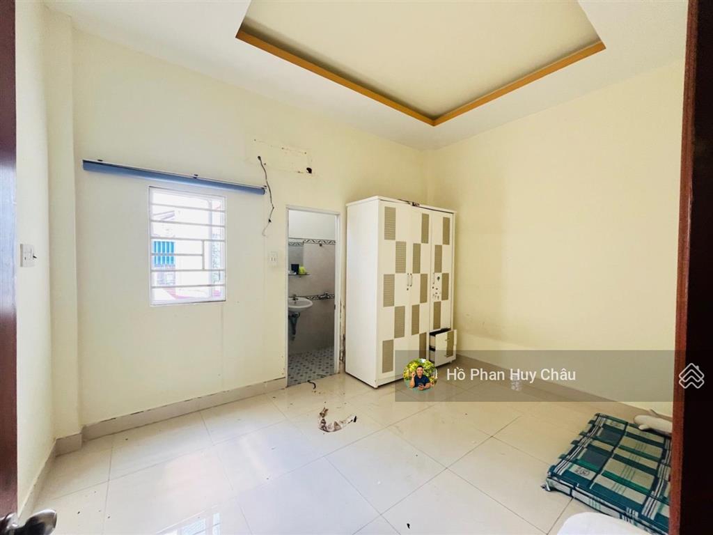 Giá tốt 5 tỷ 9  4x16 3 tầng hẻm oto
