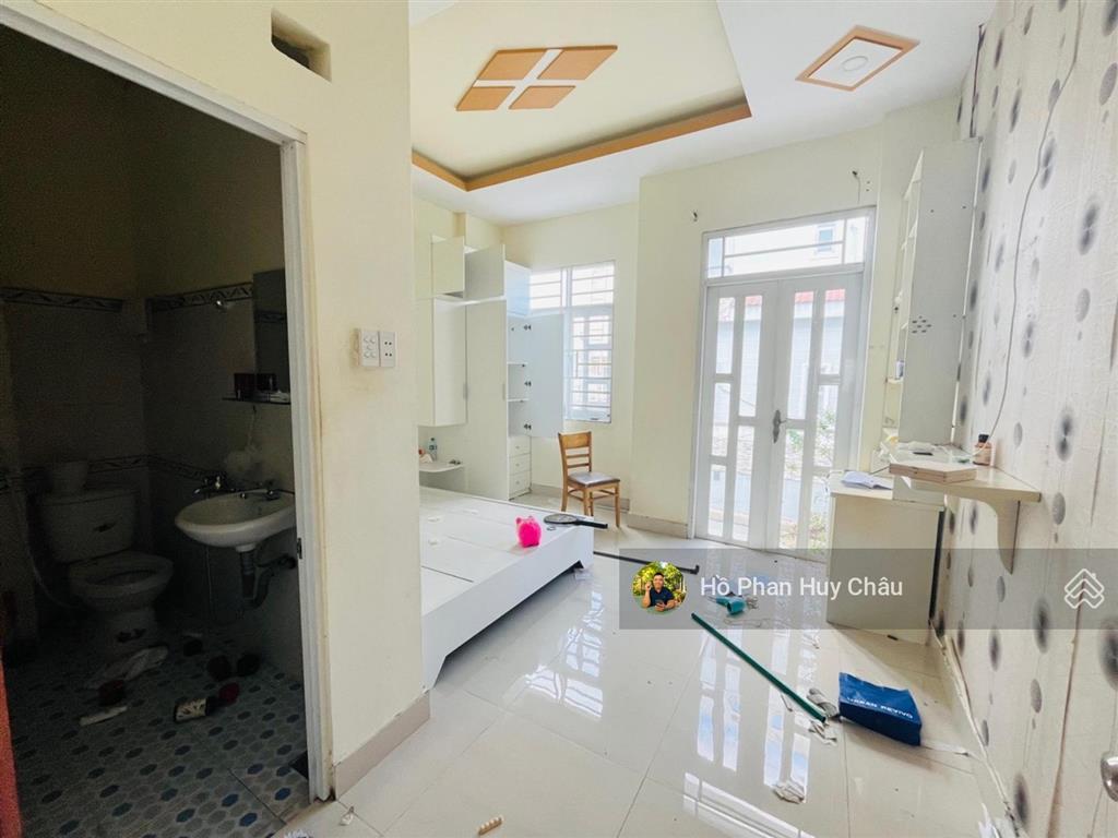 Giá tốt 5 tỷ 9  4x16 3 tầng hẻm oto