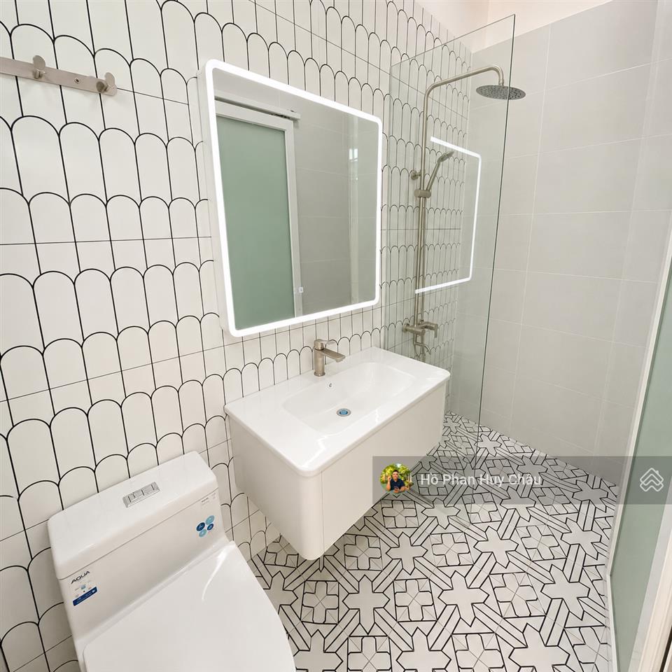 Hàng nóng giá rẻ quận 7 chỉ nhình 6 tỷ