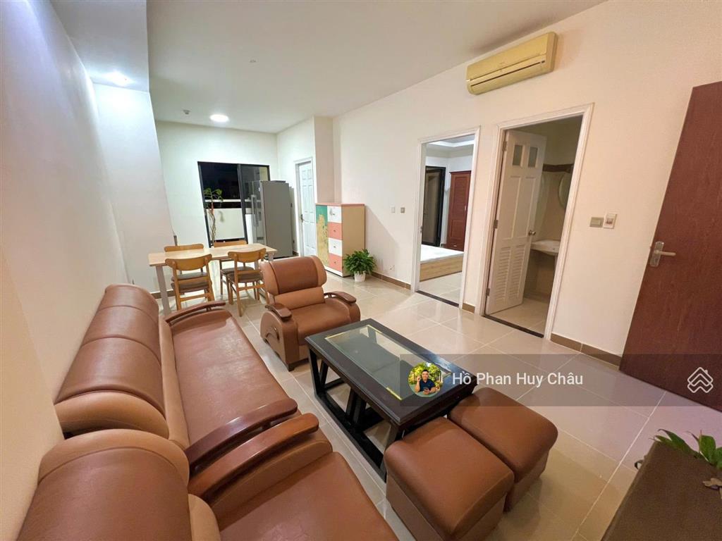 3 tỷ 2 sổ hồng riêng. 68m2. lâu lâu mới có 1 căn