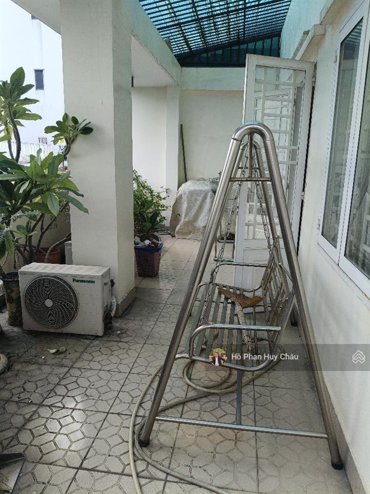 Hiếm  bán nhà đường lý phục man  6x10  4 tầng  góc 2 mt 10m  giá 10 tỷ 5