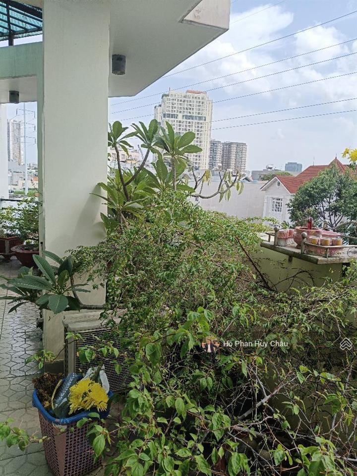 Hiếm  bán nhà đường lý phục man  6x10  4 tầng  góc 2 mt 10m  giá 10 tỷ 5