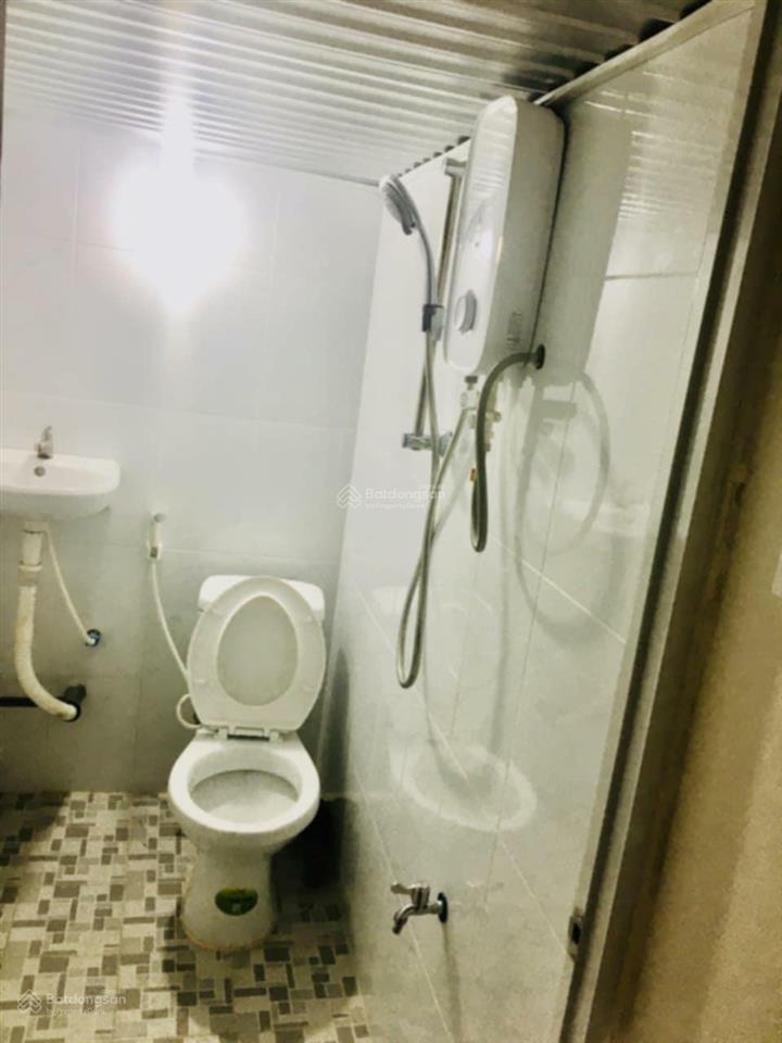 Cho thuê phòng sinh viên, nvvp, mới sạch đẹp, yên tĩnh, giá 1,8 triệu/th. giờ tự do, có bãi xe