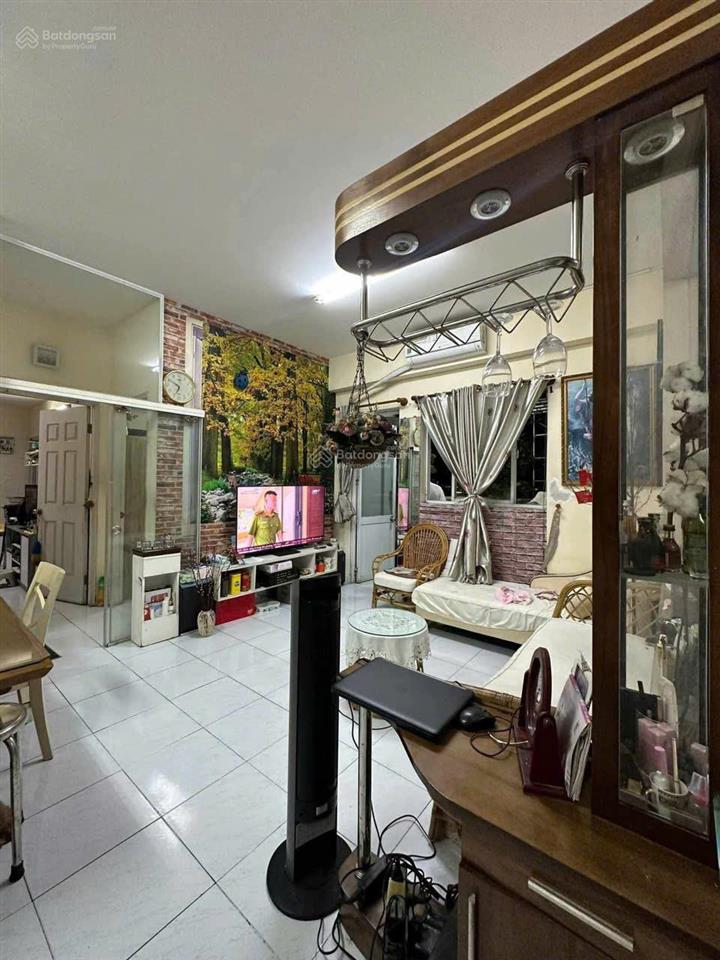 Cần bán gấp căn hộ lê thành block b, diện tích 65m2, giá bán 2.69 tỷ