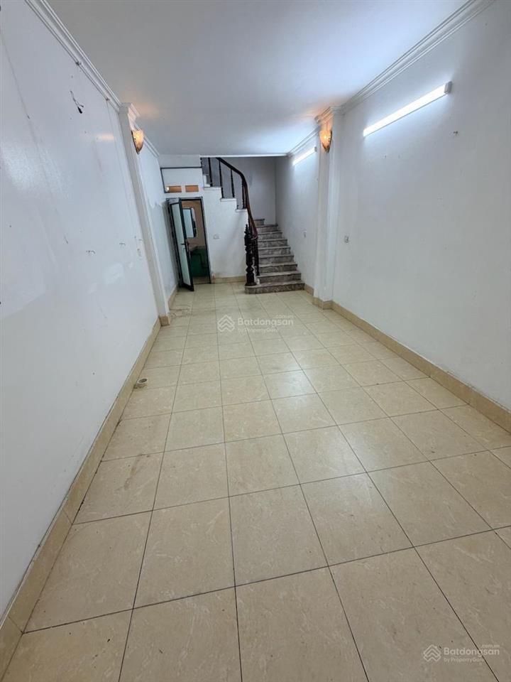 Vị trí vip  khu vực dân trí cao  ngõ thông  lương định của 32m2  6 tầng  7.8 tỷ