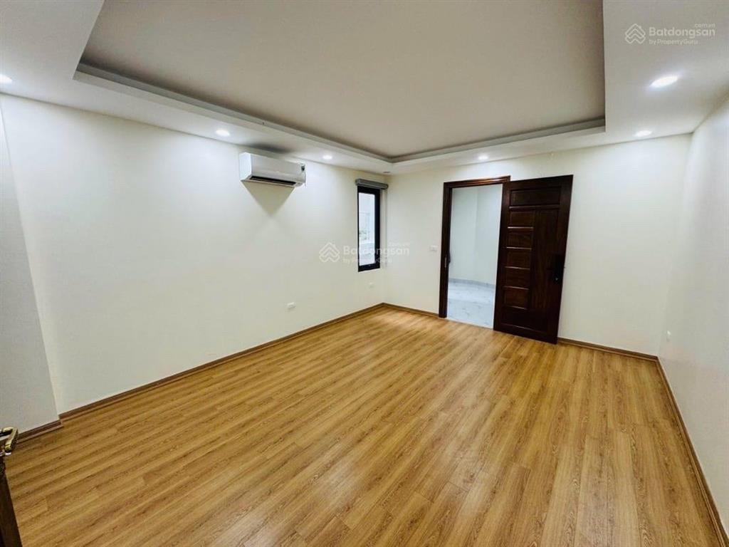 Bán nhà đội cấn  thang máy  3 bước ra phố  3 gác phi  45.5m2 6 tầng 4.5 m mặt tiền 14.6 tỷ