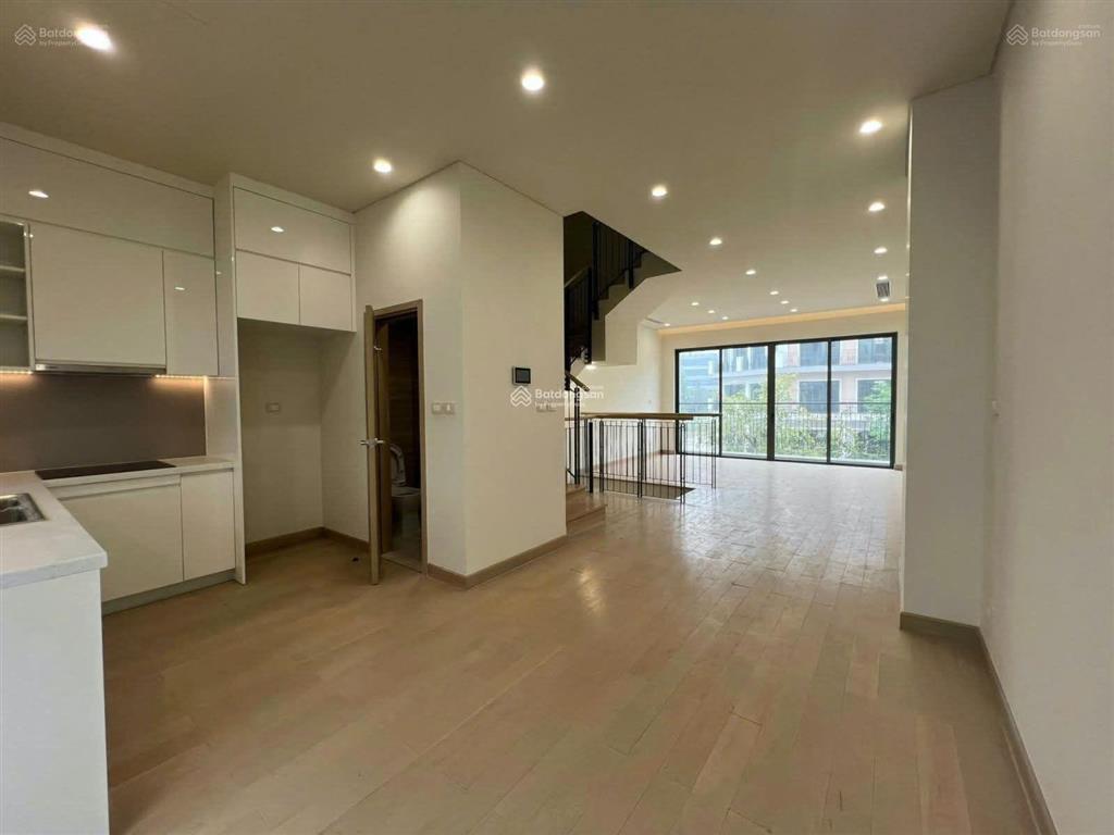 Cho thuê nguyên căn shophouse nhà phố 75m x 5tầng tại kđt the manor central park