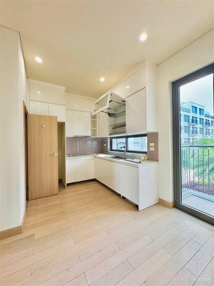 Cho thuê nguyên căn shophouse nhà phố 75m x 5tầng tại kđt the manor central park
