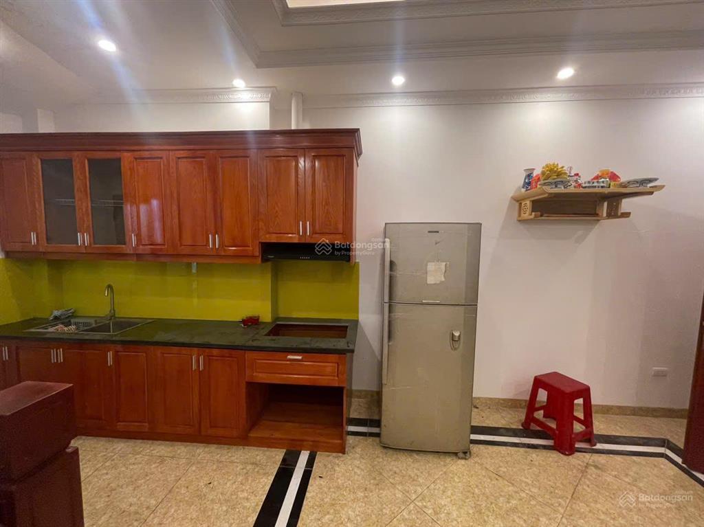 Mình chính chủ cần cho thuê nhà 5 tầng ngõ 103 xuân đỗ cự khối long biên hà nội giá 8 triệu/tháng