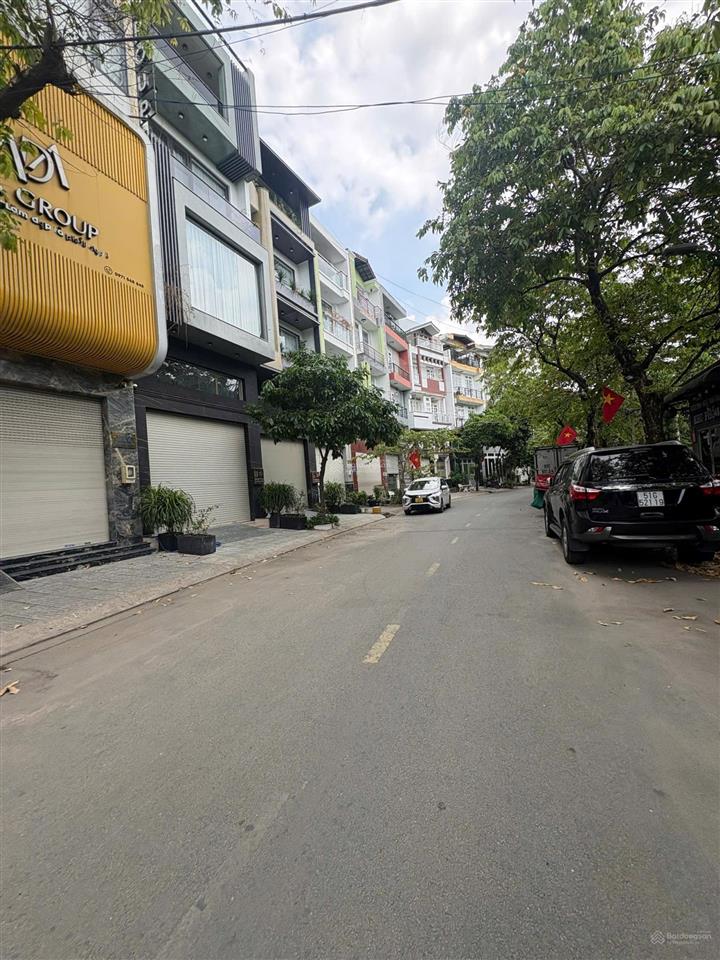 Nhà mặt tiền kd ngay chợ thạch đà 92m2 4 tầng có thang máy và sẵn dòng tiền 30tr/th